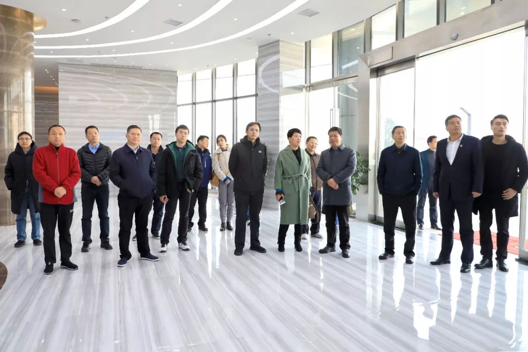 國(guó)家產(chǎn)業(yè)轉(zhuǎn)型升級(jí)示范區(qū)實(shí)地調(diào)研組蒞臨百宏光電考察調(diào)研